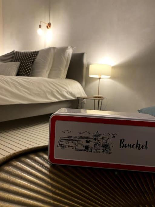 Le Nomade En Provence Bed & Breakfast Bouchet  Exterior photo