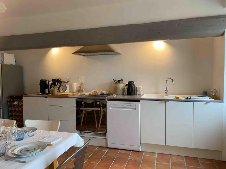Le Nomade En Provence Bed & Breakfast Bouchet  Exterior photo